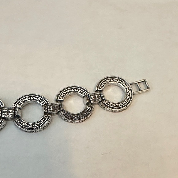 Brighton Elegant Silver Jewelry Set - Picture 10 of 11